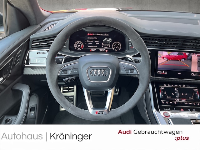 Audi RSQ8