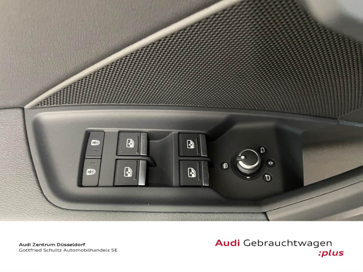 Bild über Audi S3 Sportback TFSI quattro S tronic - für weitere Informationen kontaktieren Sie den Audi Partner
