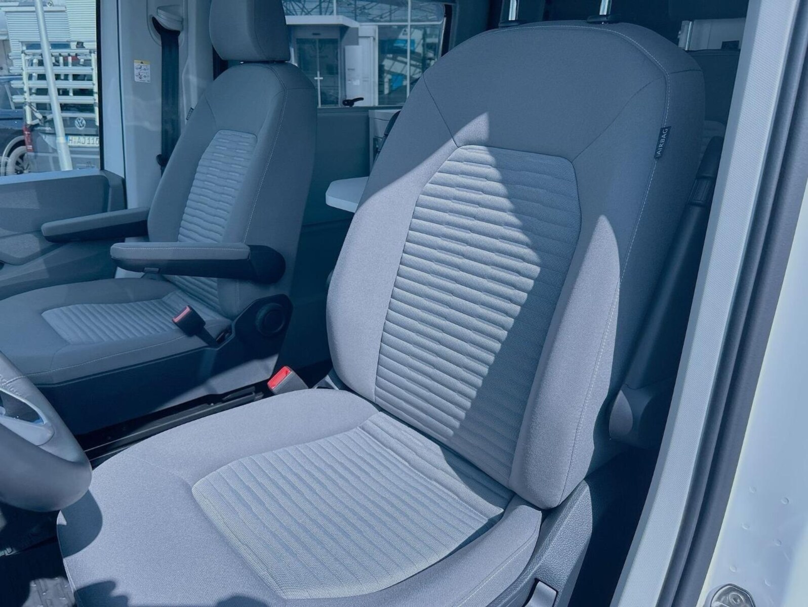 Volkswagen Grand California 600 – Bild 11