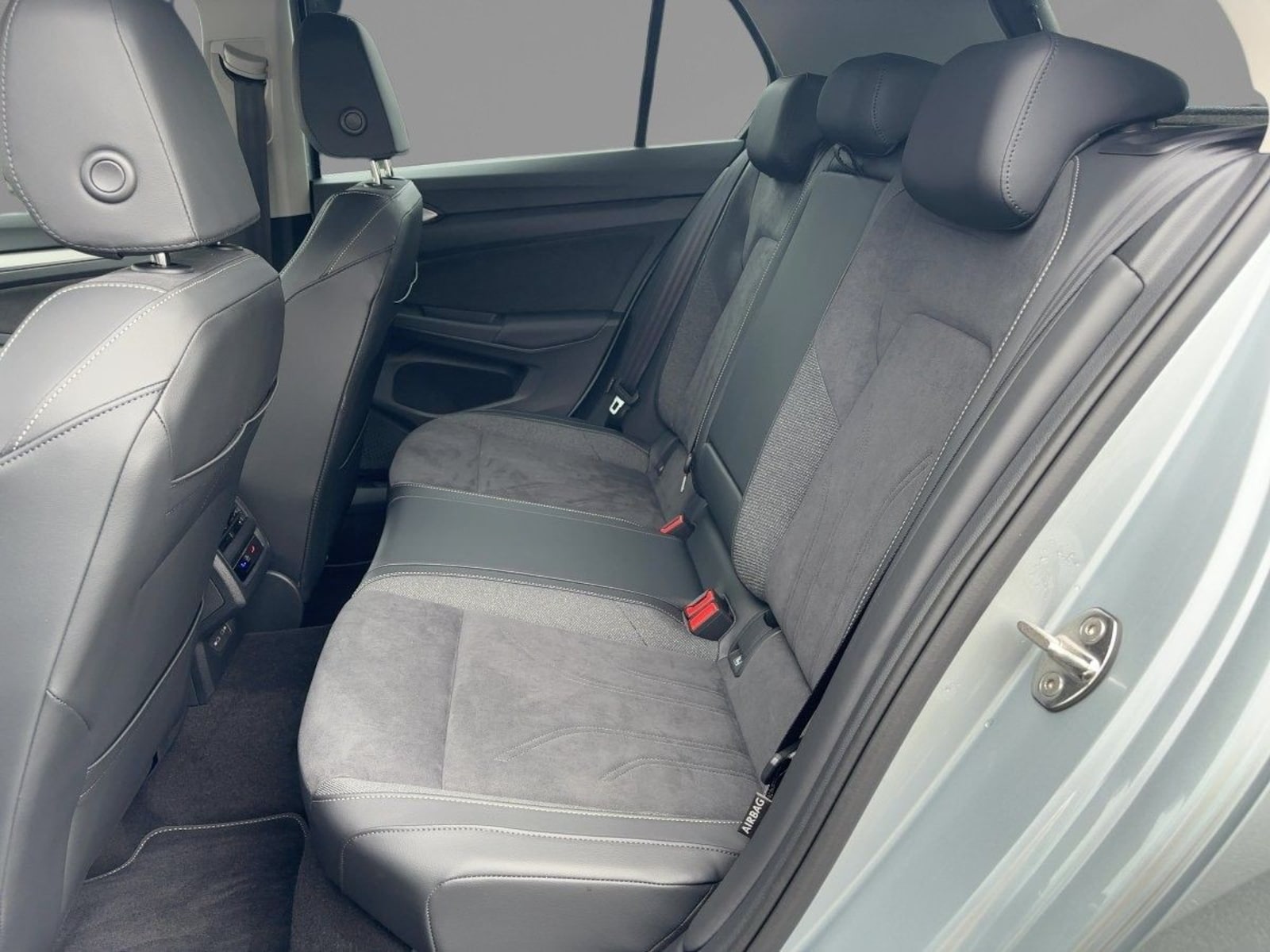 Volkswagen Golf – Bild 8