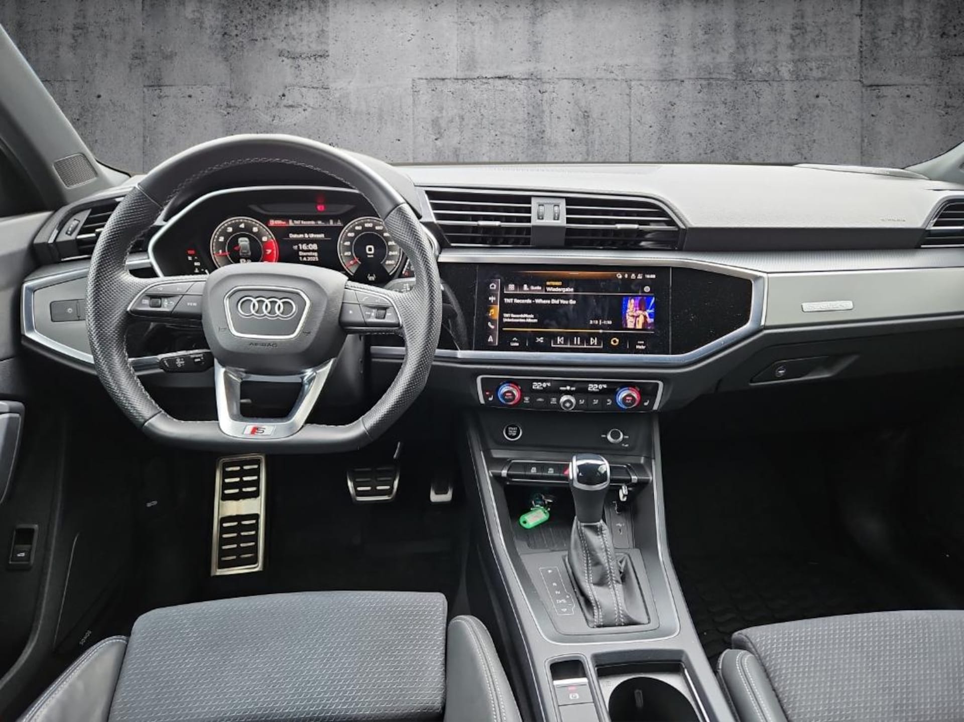 Audi Q3 SUV S line