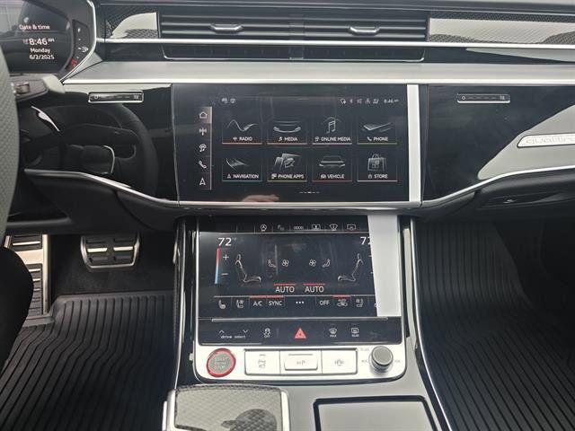 2025 Audi S8 Base - Photo 9