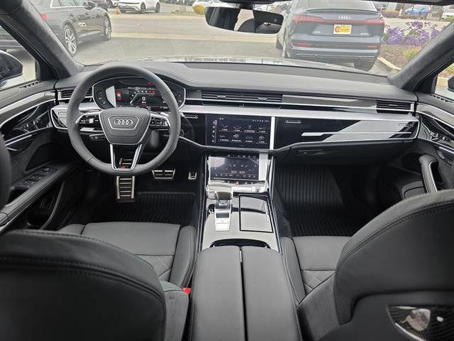 2025 Audi S8 Base - Photo 10