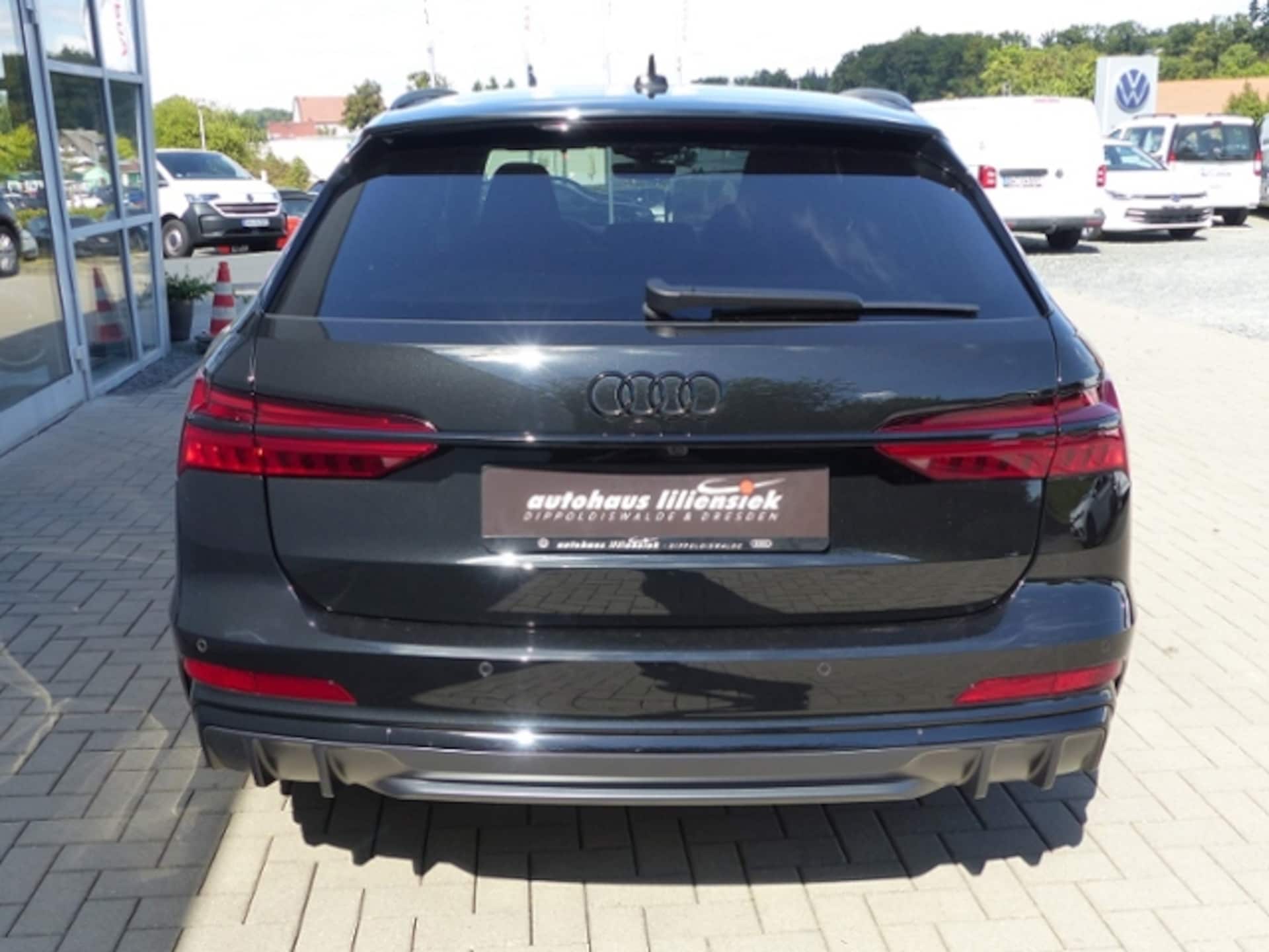 Audi S6 Avant