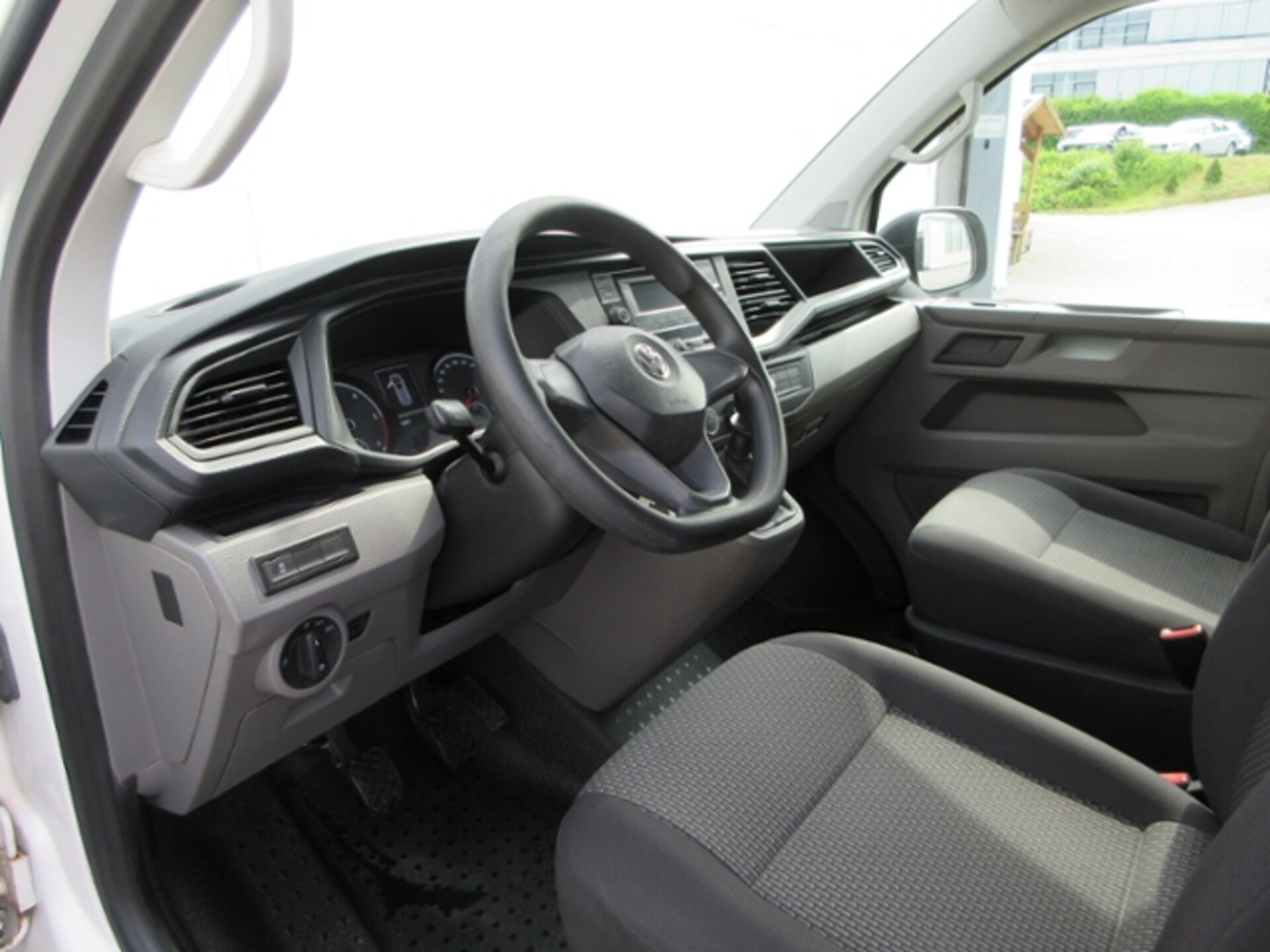 Volkswagen T6.1 Transporter Kasten kurzer Radstand