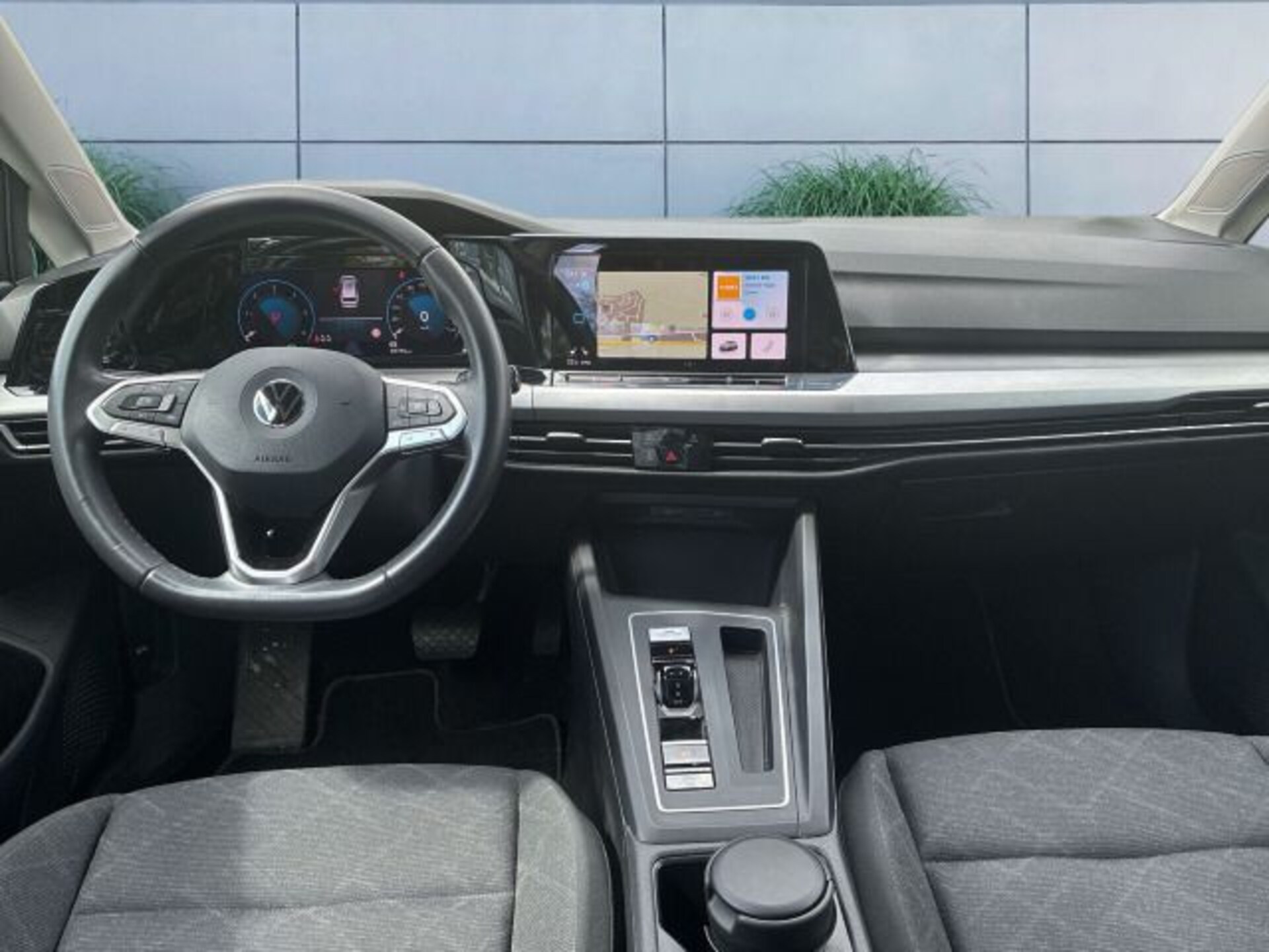Volkswagen Golf Variant Life