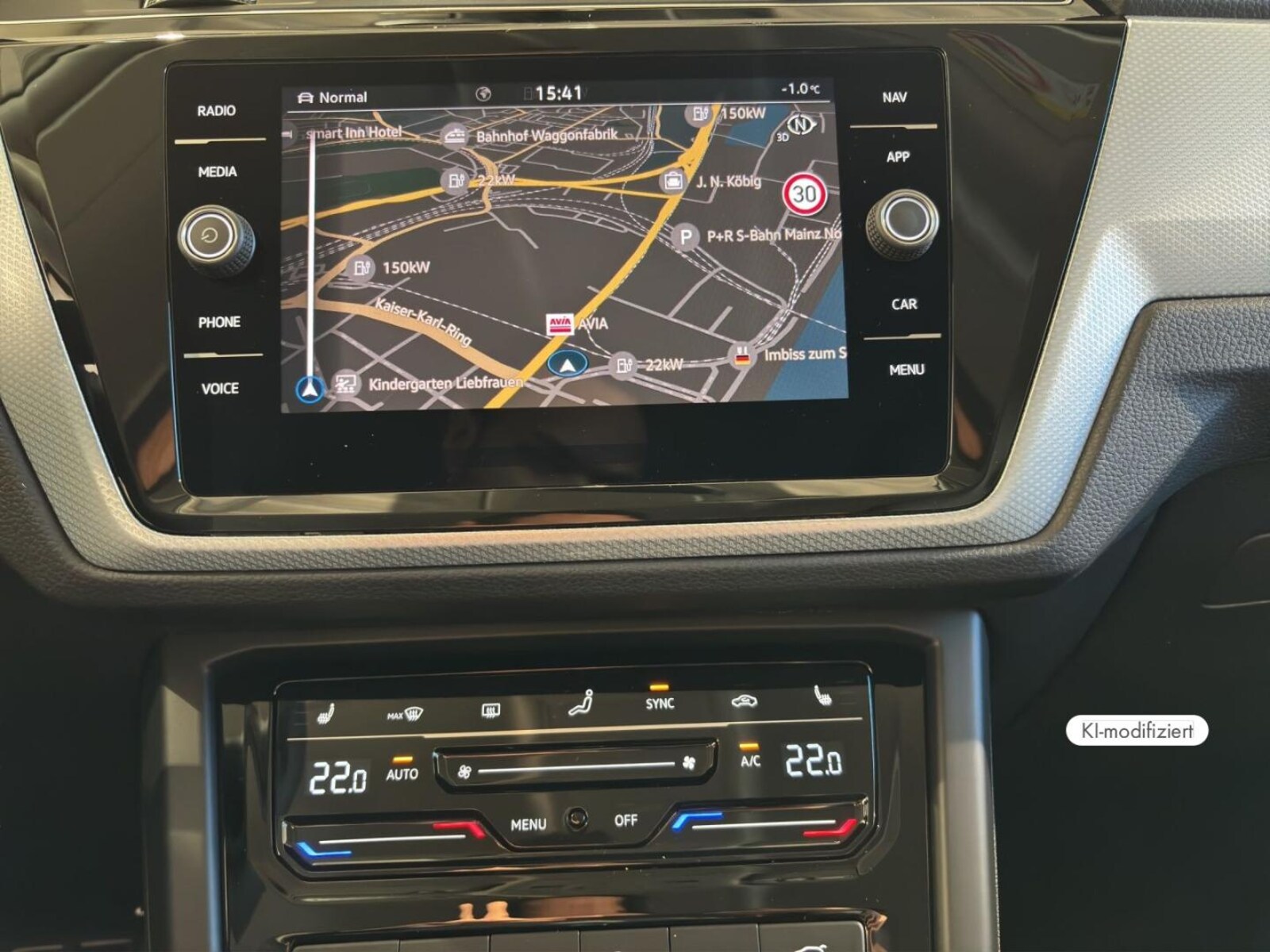 Volkswagen Touran – Bild 11