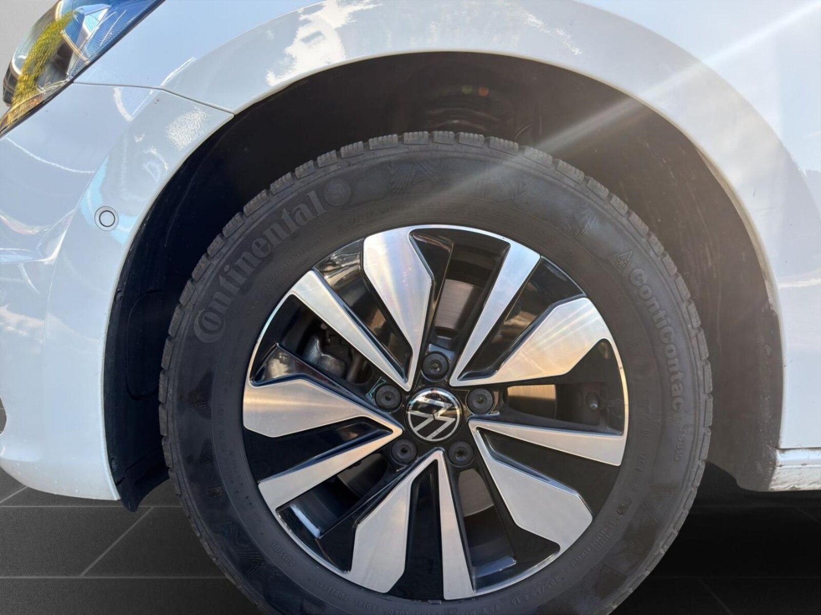 Volkswagen Touran – Bild 8