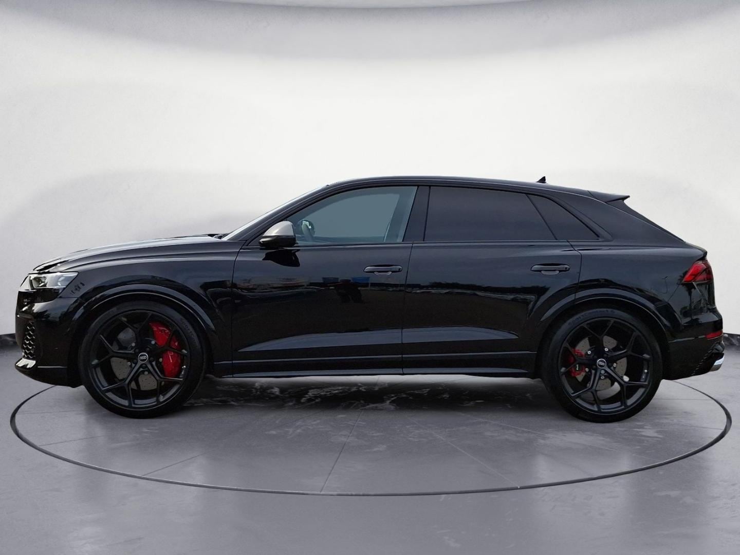 Bild über Audi RS Q8 SUV performance quattro tiptronic - für weitere Informationen kontaktieren Sie den Audi Partner