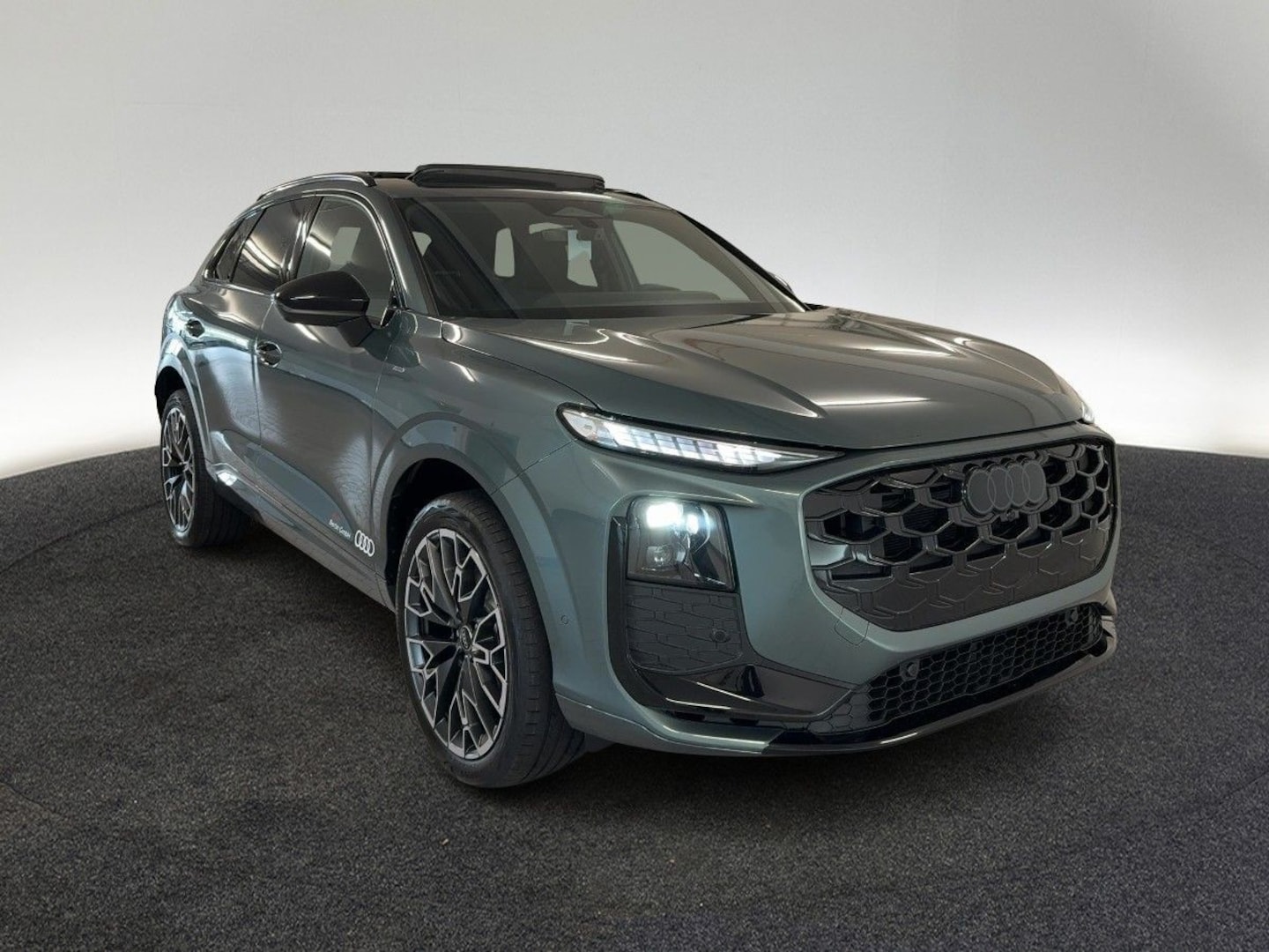 Bild über Audi Q3 SUV e-hybrid e-hybrid 200 kW S tronic - für weitere Informationen kontaktieren Sie den Audi Partner