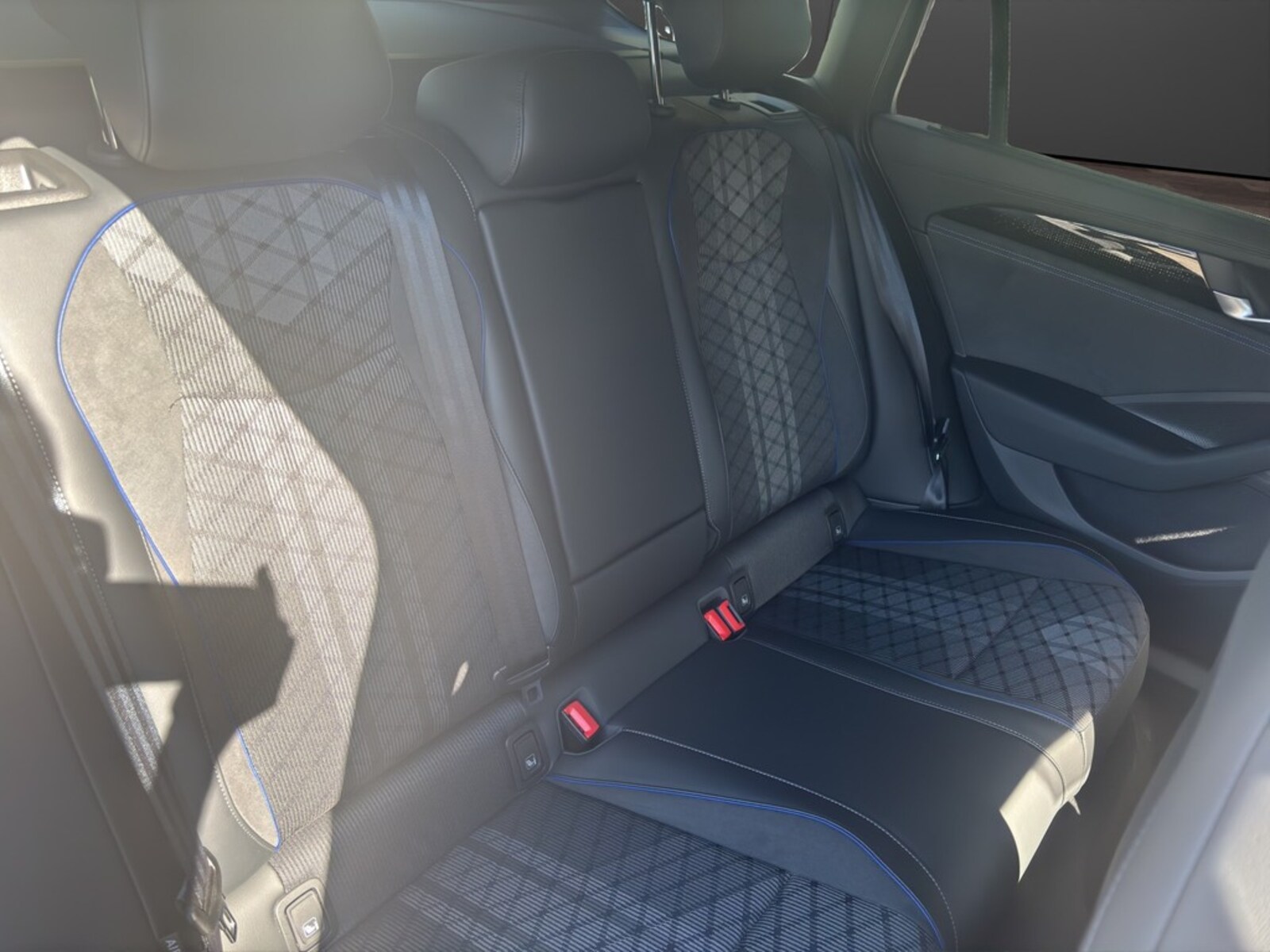 Volkswagen Passat – Bild 15