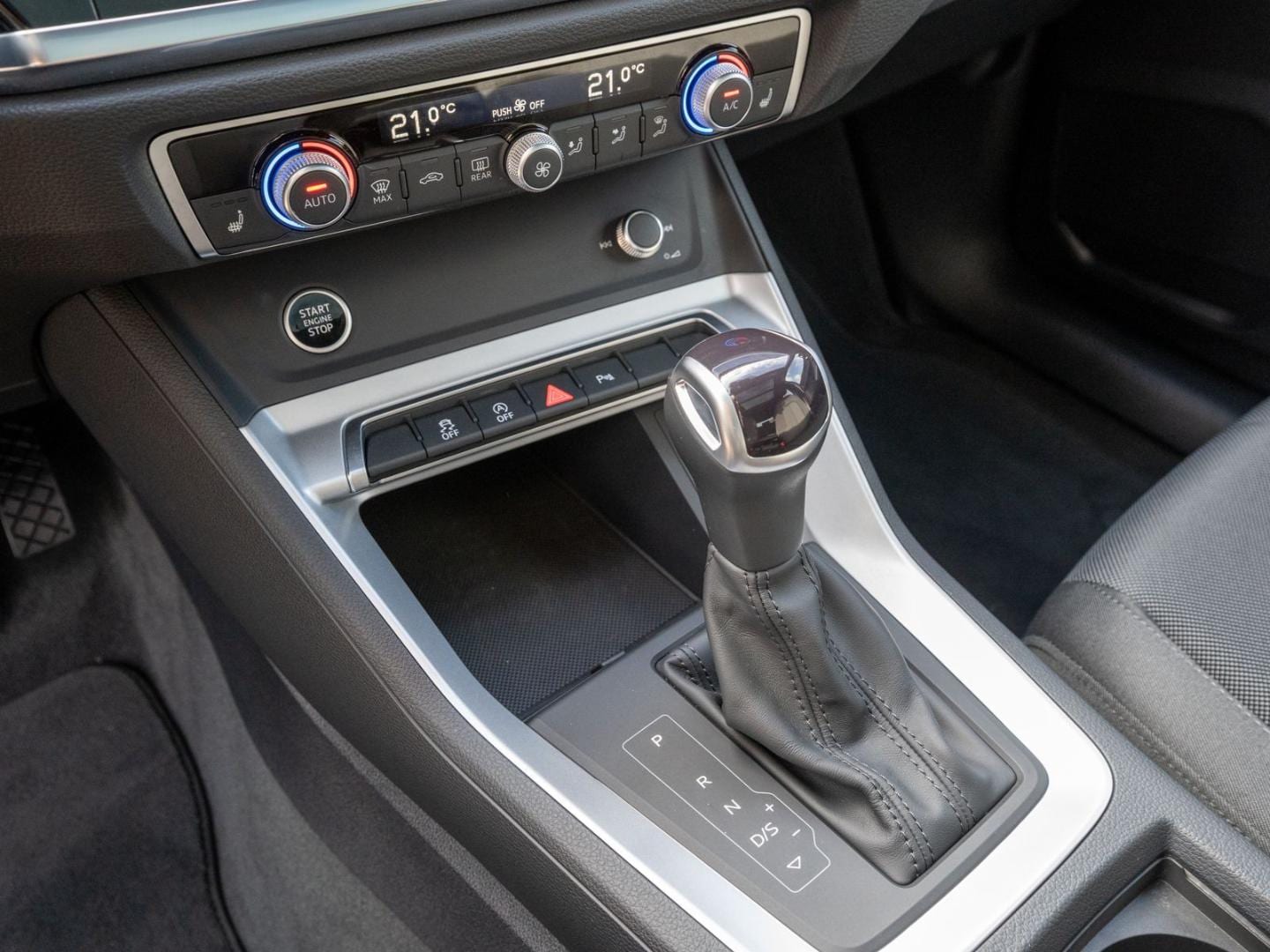 Bild über Audi Q3 S line 35 TFSI S tronic - für weitere Informationen kontaktieren Sie den Audi Partner