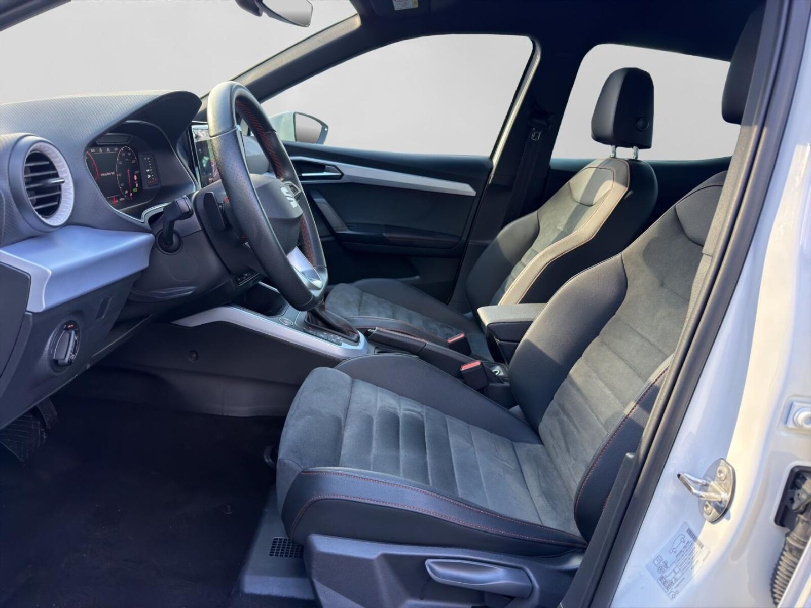 SEAT Arona – Bild 13