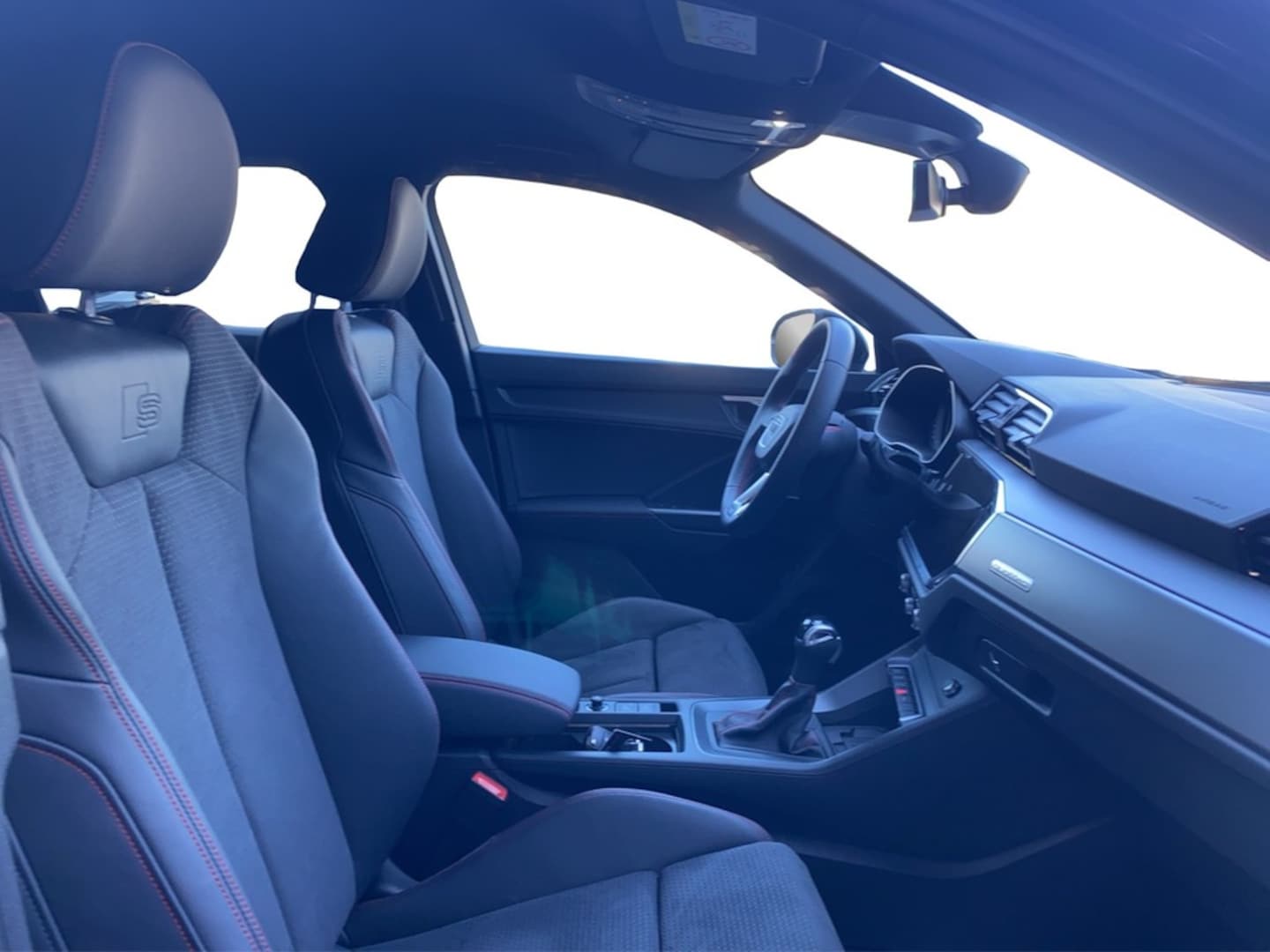 Bild über Audi Q3 Sportback TFSI quattro 140 kW S tronic - für weitere Informationen kontaktieren Sie den Audi Partner