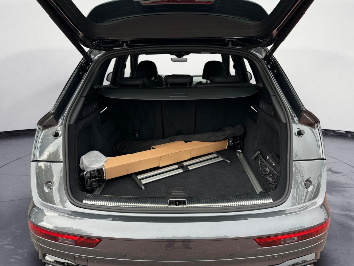 Bild über Audi SQ5 TDI tiptronic - für weitere Informationen kontaktieren Sie den Audi Partner
