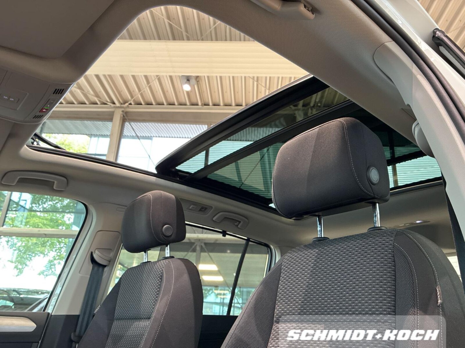 Volkswagen Touran – Bild 9