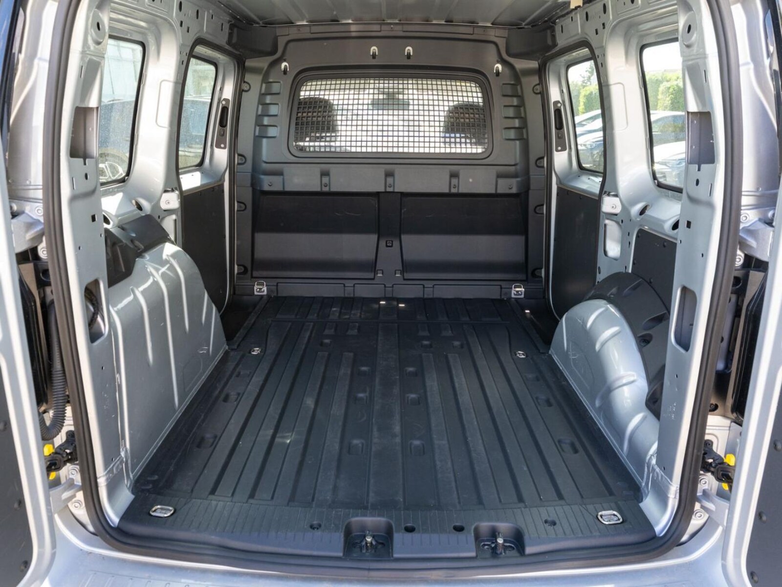 Volkswagen Caddy Cargo – Bild 9