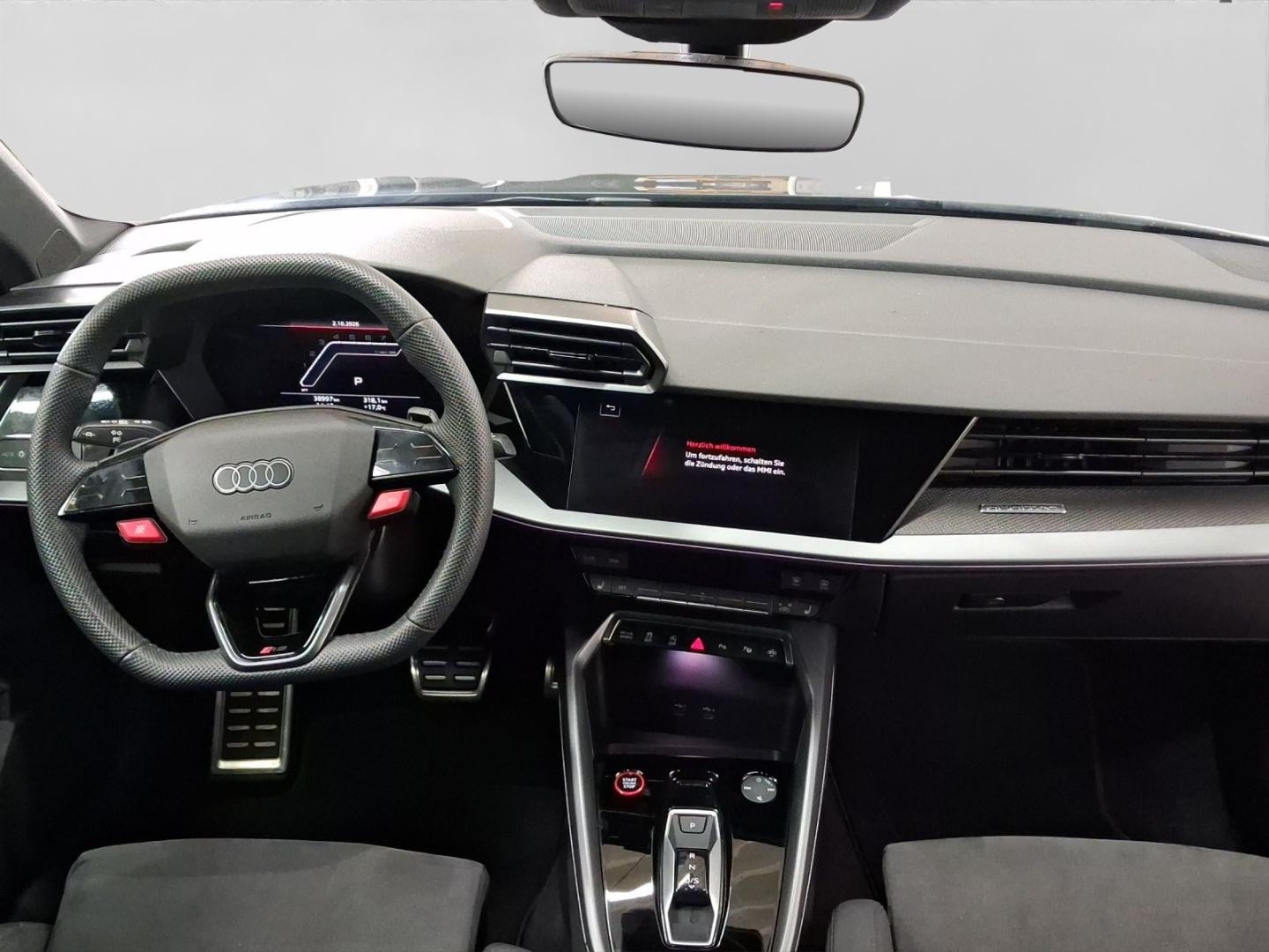 Bild über Audi RS 3 Sportback TFSI quattro 294 kW S tronic - für weitere Informationen kontaktieren Sie den Audi Partner