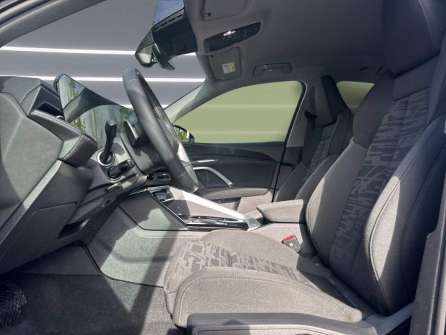 Bild über Audi Q5 Sportback TDI quattro 150 kW S tronic - für weitere Informationen kontaktieren Sie den Audi Partner