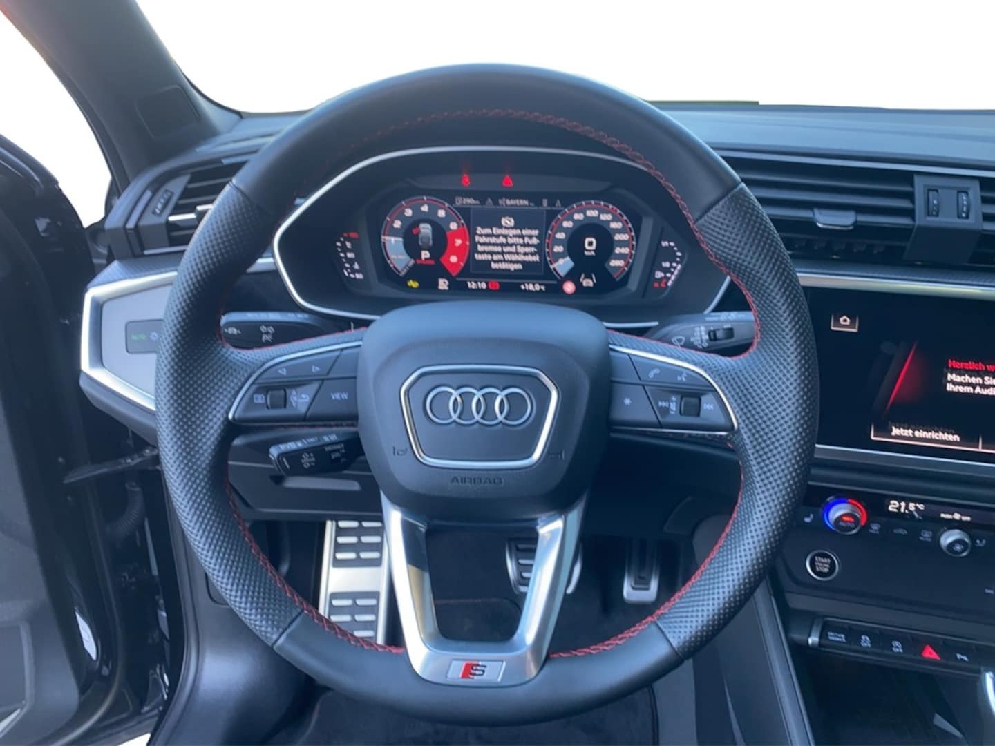 Bild über Audi Q3 Sportback TFSI quattro 140 kW S tronic - für weitere Informationen kontaktieren Sie den Audi Partner