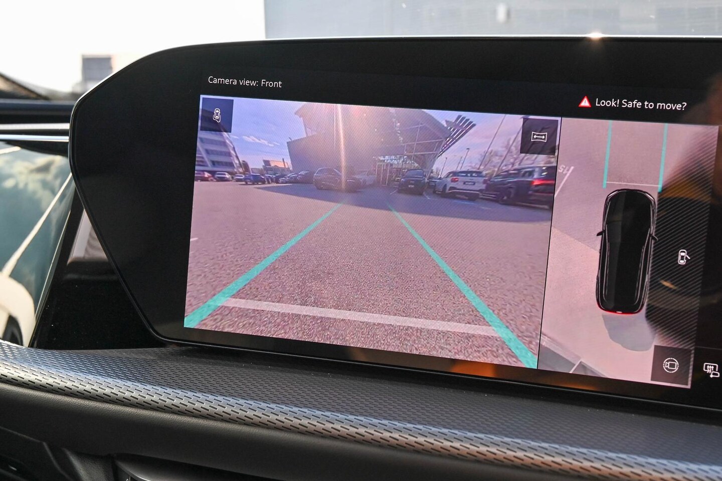 Image about Audi Q5 SUV e-hybrid quattro S tronic