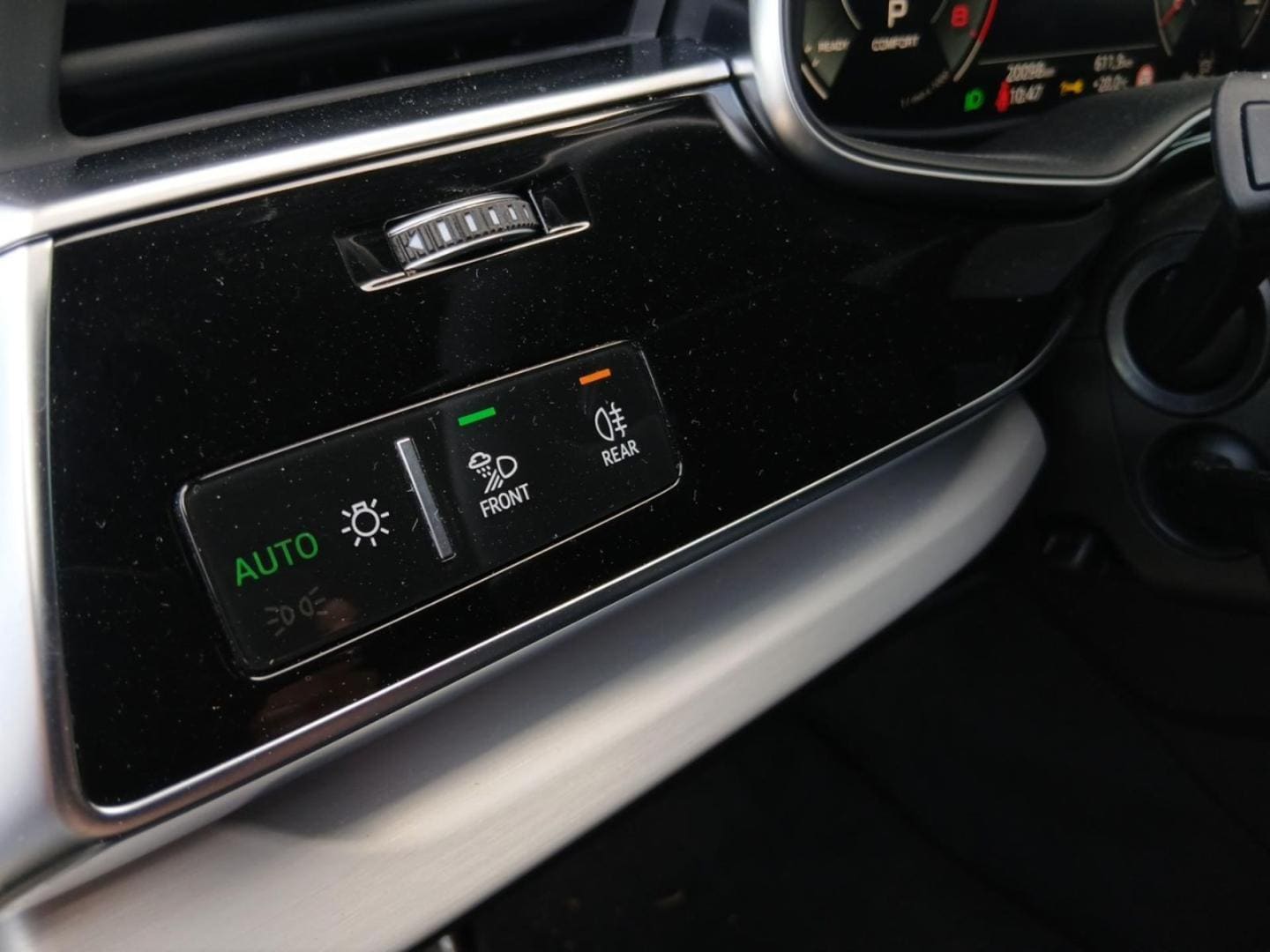 Bild über Audi Q7 SUV S line business TFSI quattro 250 kW tiptronic - für weitere Informationen kontaktieren Sie den Audi Partner