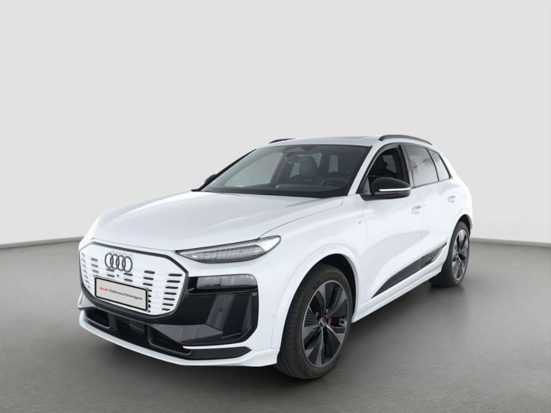 Audi Q6 SUV e-tron 2025