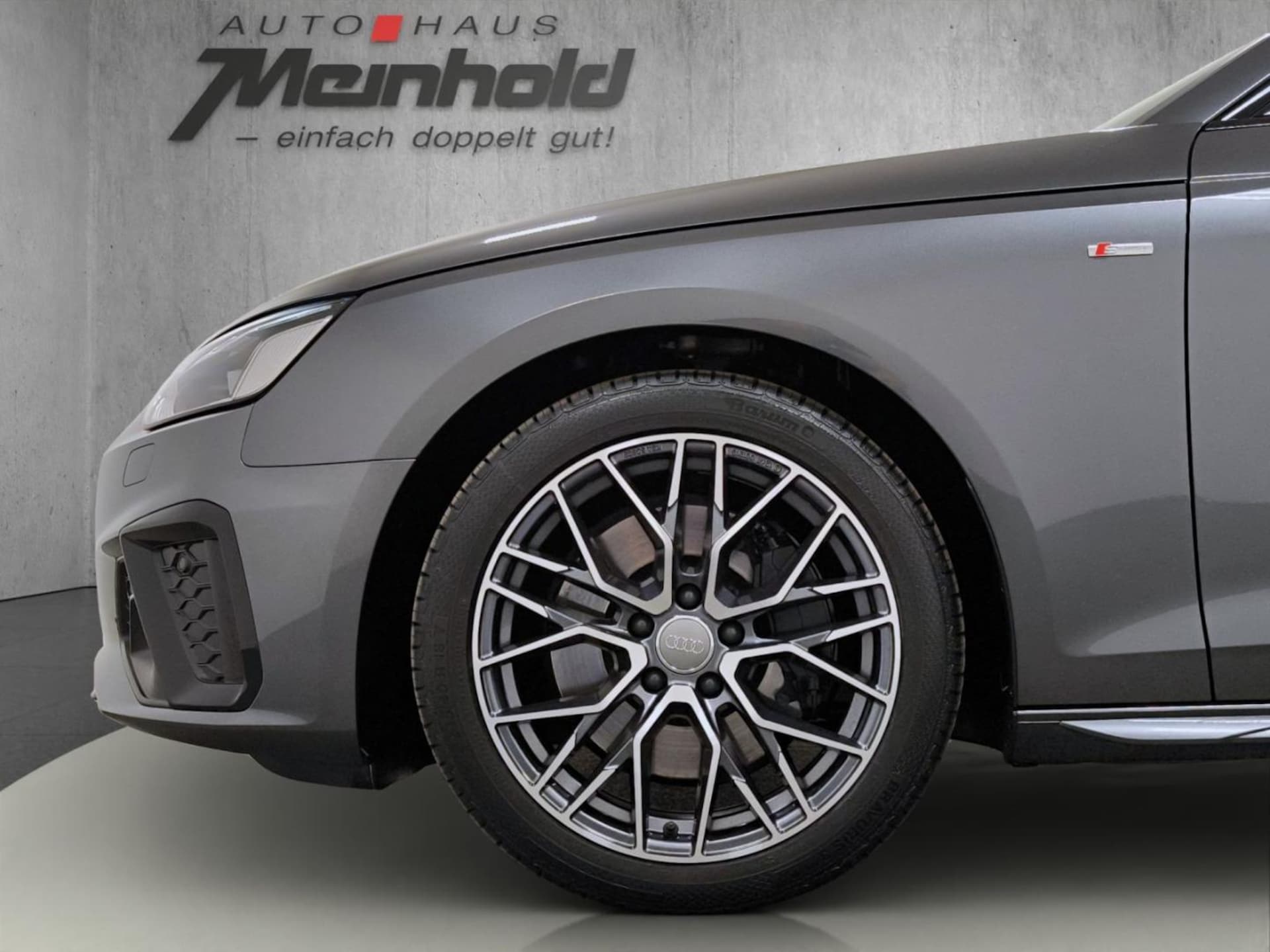 Audi A4 Avant S line