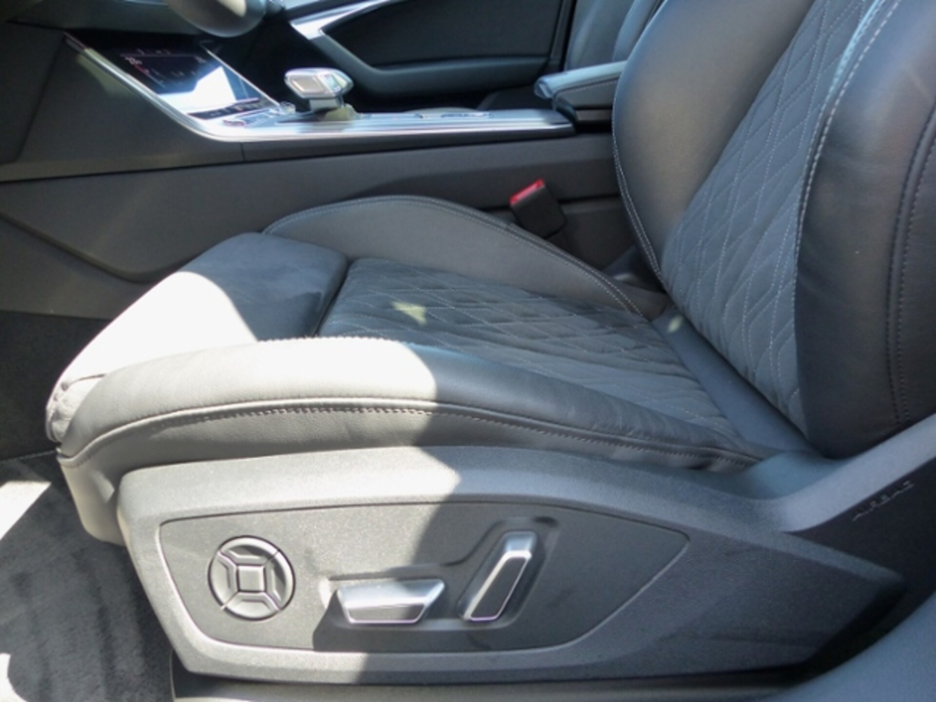 Audi S6 Avant
