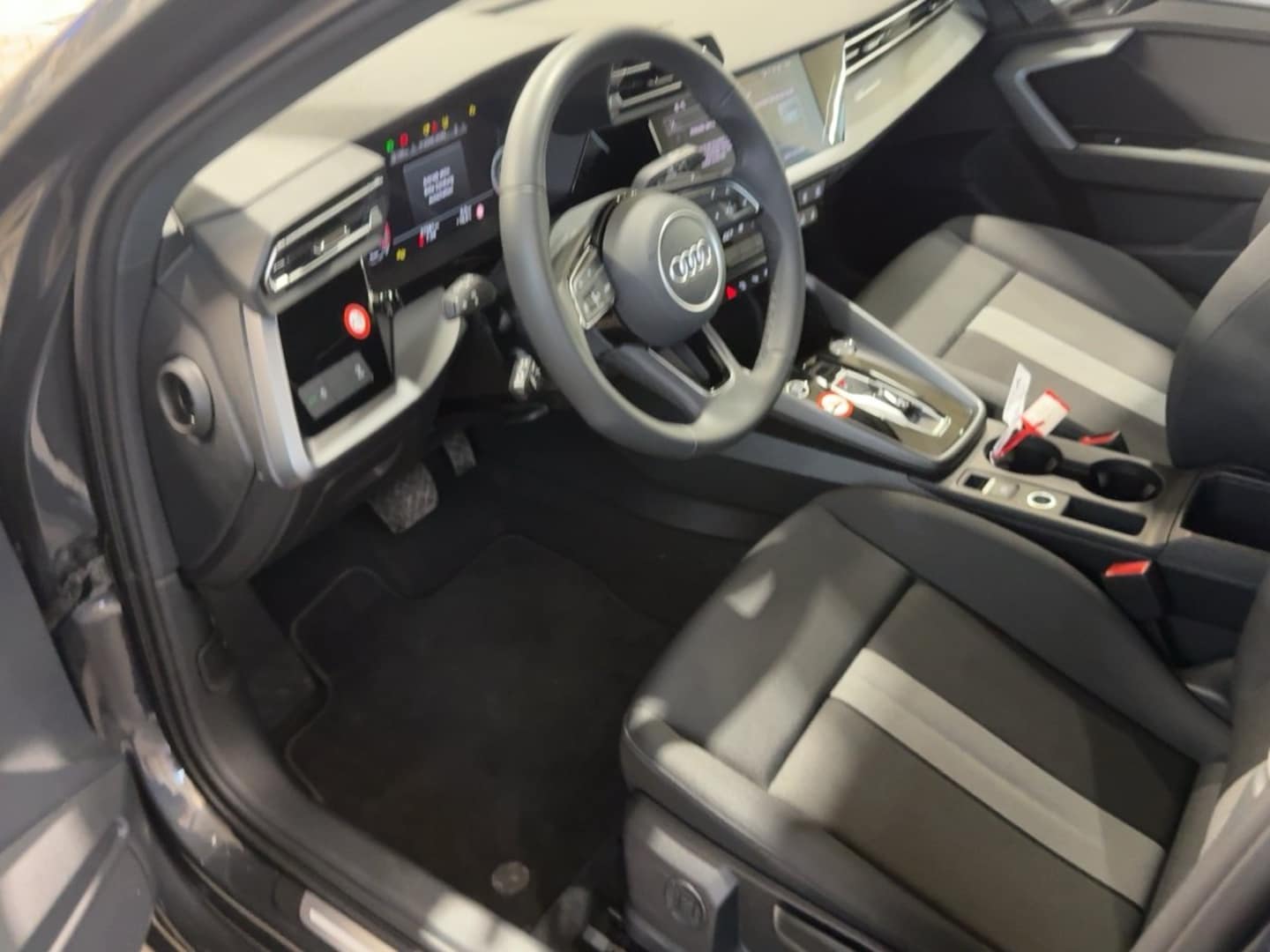 Bild über Audi A3 Limousine advanced 35 TDI S tronic - für weitere Informationen kontaktieren Sie den Audi Partner