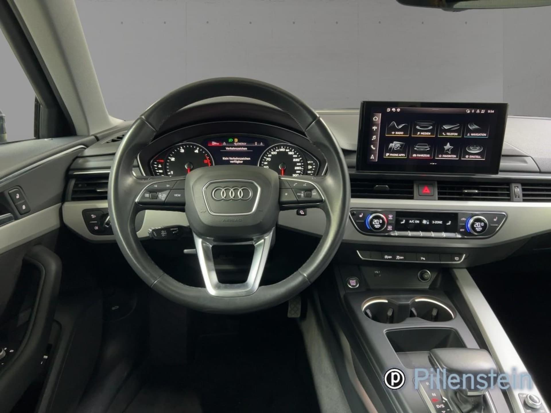 Audi A4 Avant S line