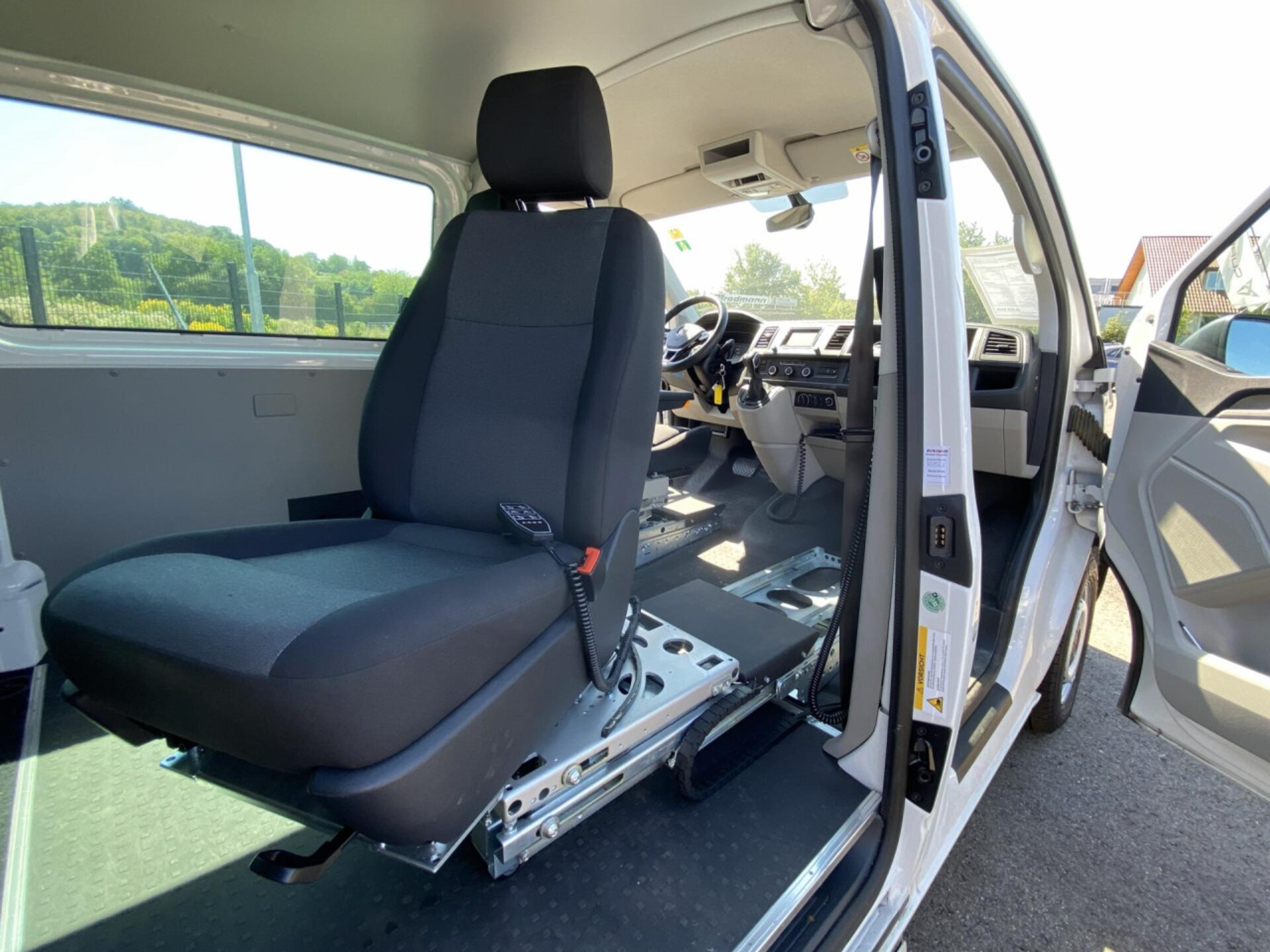Volkswagen T6 Transporter Kombi kurzer Radstand
