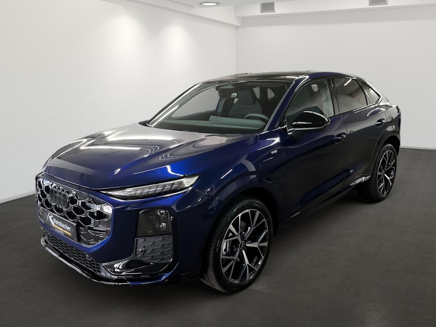 Bild über Audi Q3 Sportback e-hybrid e-hybrid 200 kW S tronic - für weitere Informationen kontaktieren Sie den Audi Partner