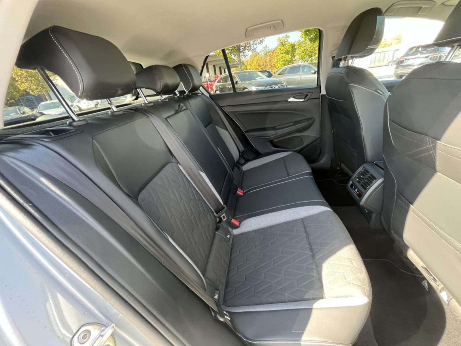 Volkswagen Golf – Bild 9