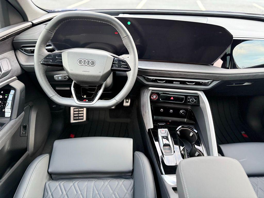 2025 Audi SQ5 Premium Plus - Photo 11