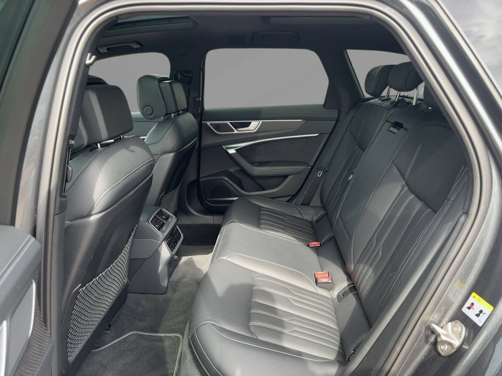 Audi S6 Avant