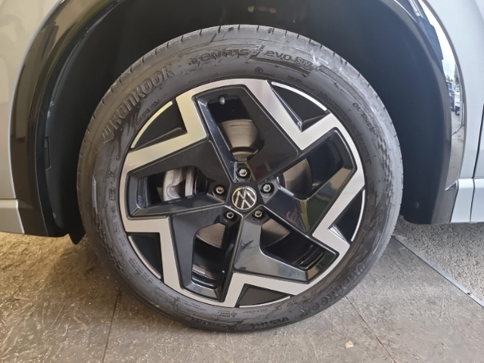 Volkswagen Tiguan – Bild 8