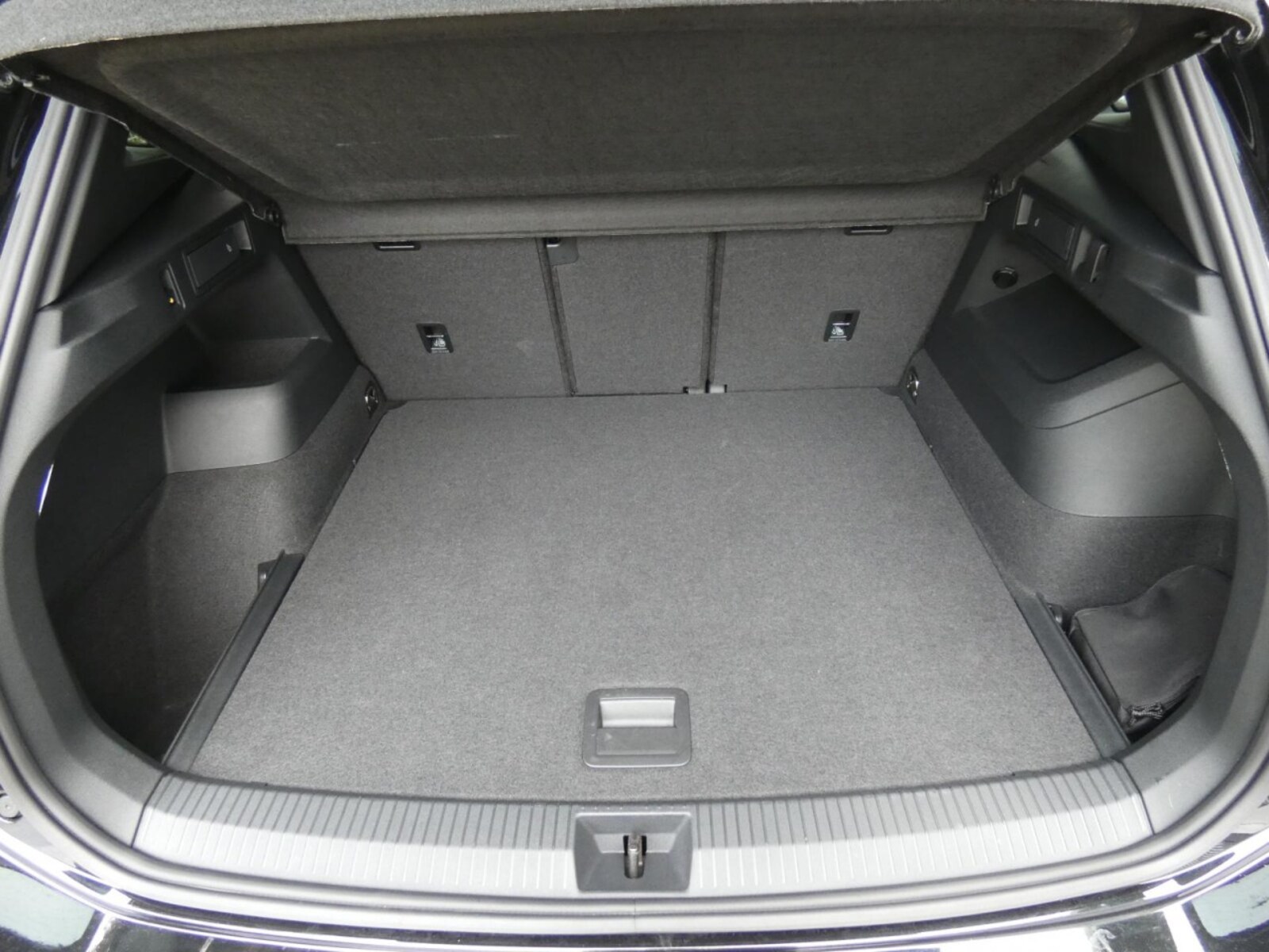Volkswagen Tiguan – Bild 8