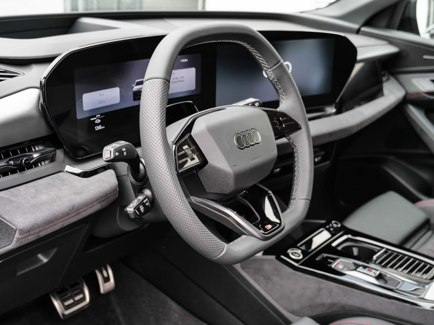 Bild über Audi Q6 SUV e-tron S line business e-tron performance 225 kW - für weitere Informationen kontaktieren Sie den Audi Partner