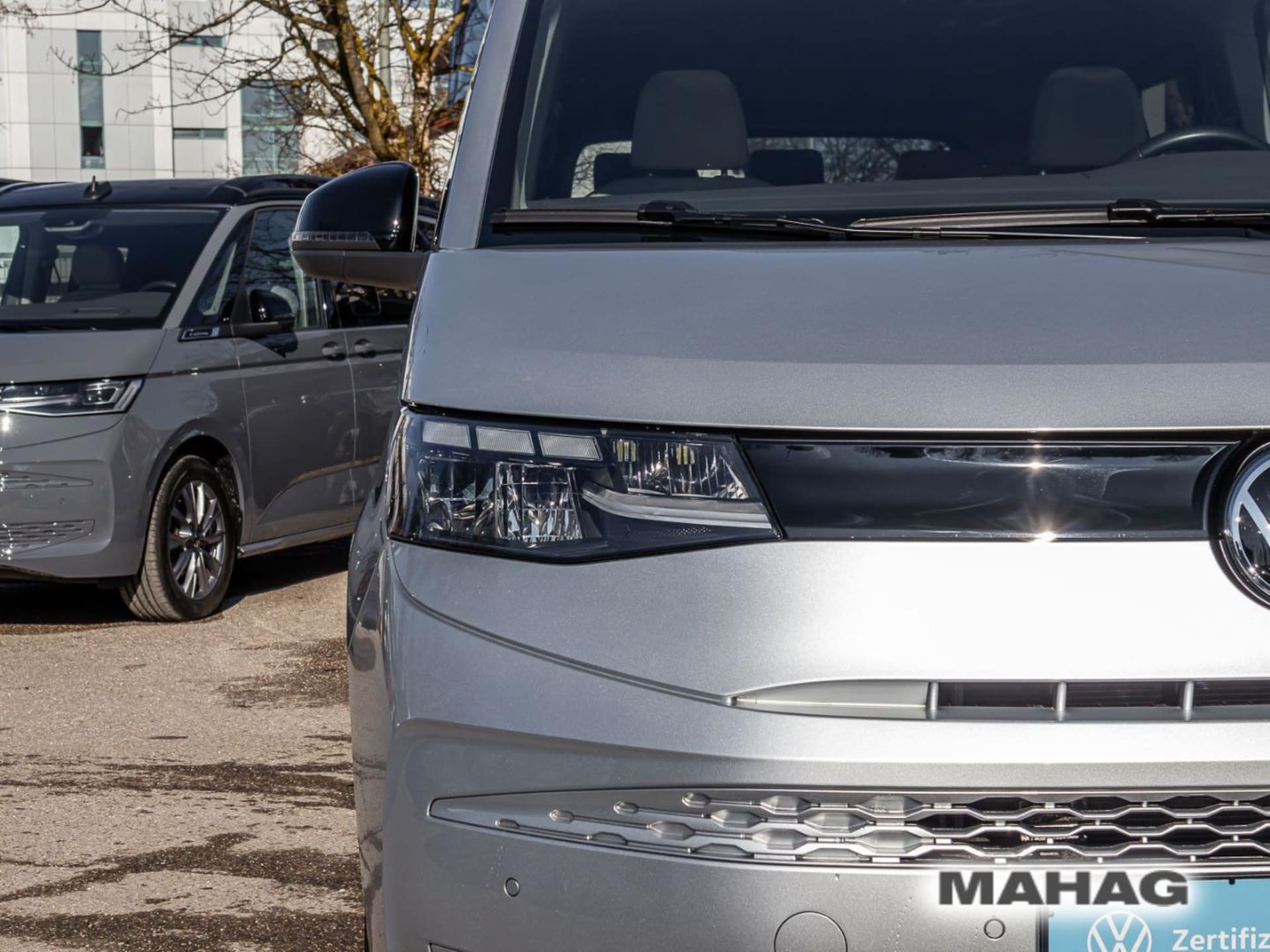 Volkswagen Multivan Langversion Basis-Modell