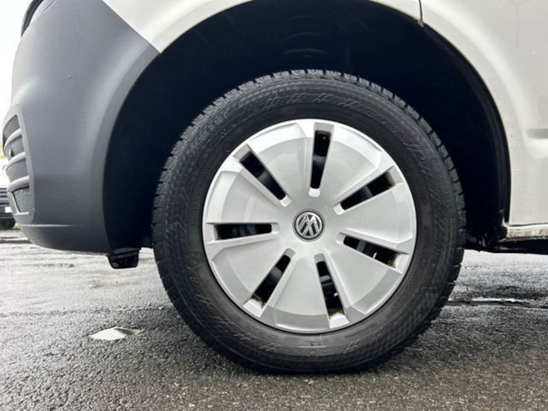 Volkswagen T6.1 Transporter Kombi kurzer Radstand