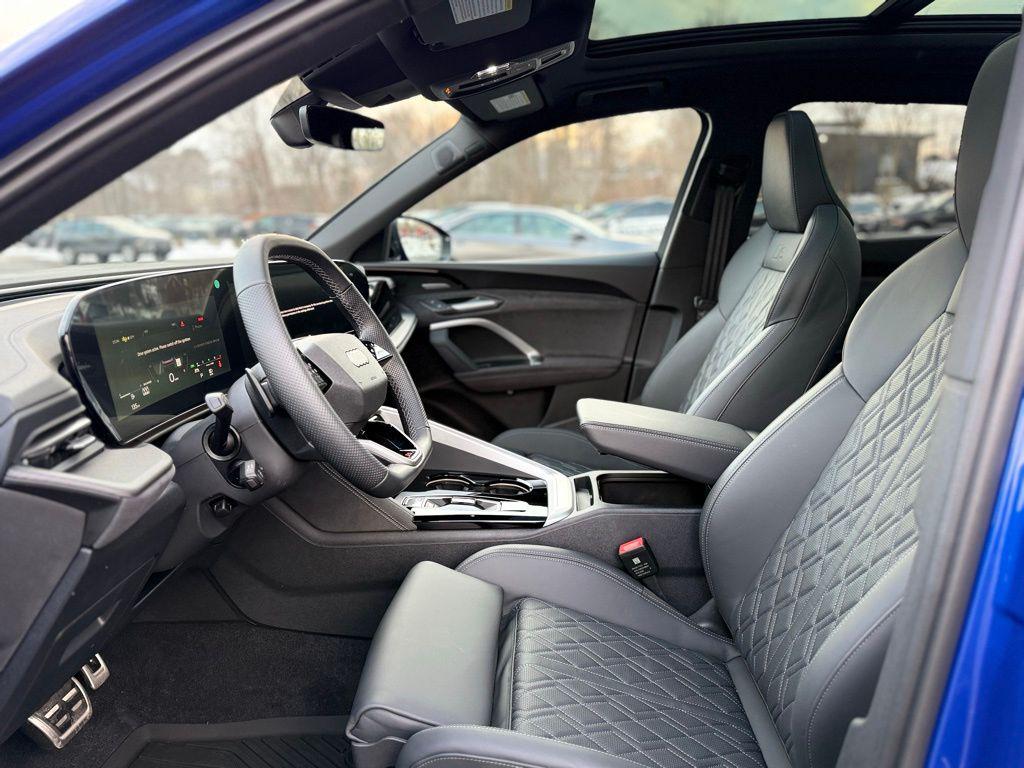 2025 Audi SQ5 Premium Plus - Photo 14