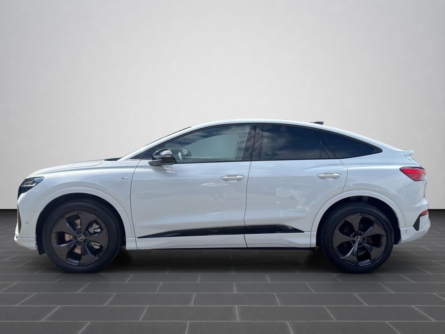 Bild über Audi Q4 Sportback e-tron e-tron performance 210 kW - für weitere Informationen kontaktieren Sie den Audi Partner