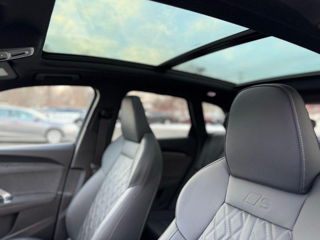 2025 Audi SQ5 Premium Plus - Photo 15