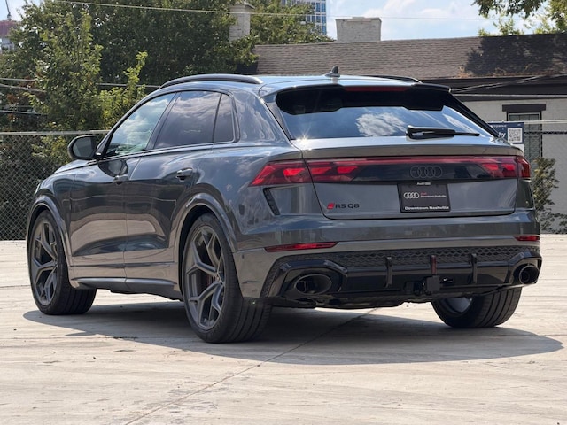 2027 Audi RS Q8 SUV performance