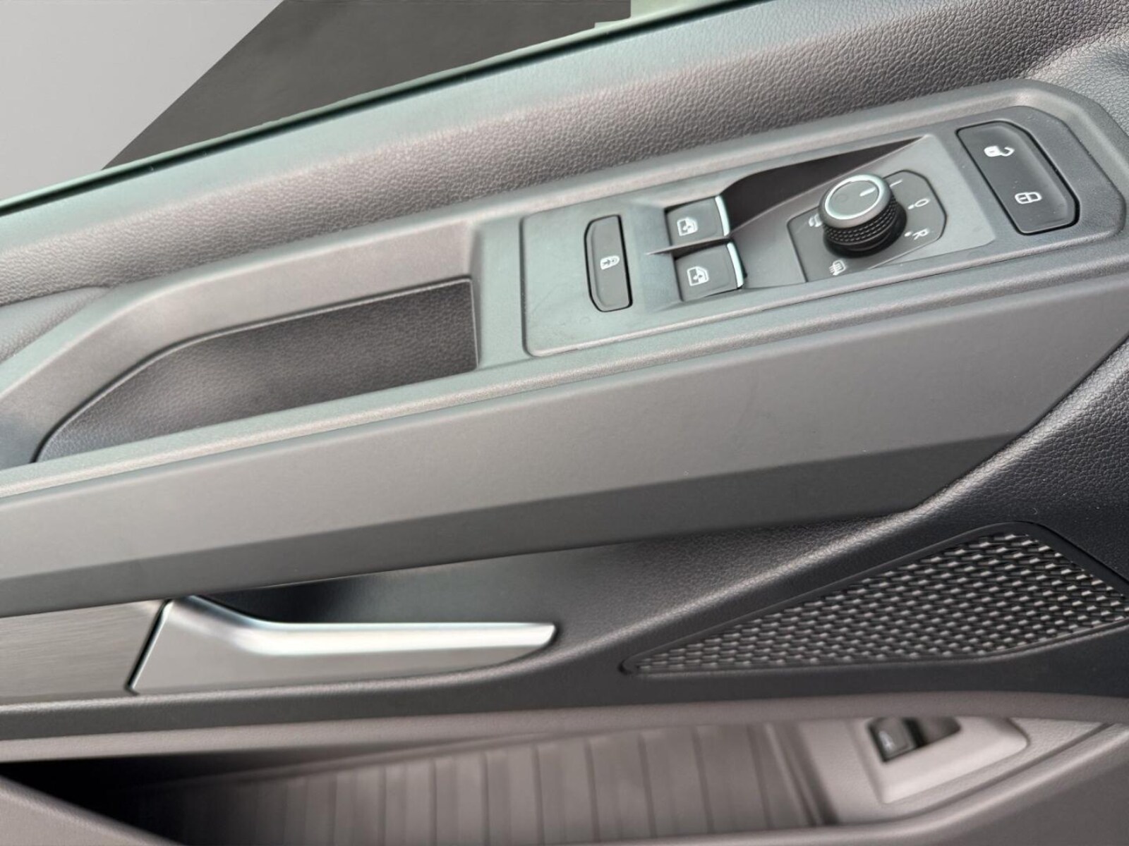 Volkswagen Multivan Langversion – Bild 13