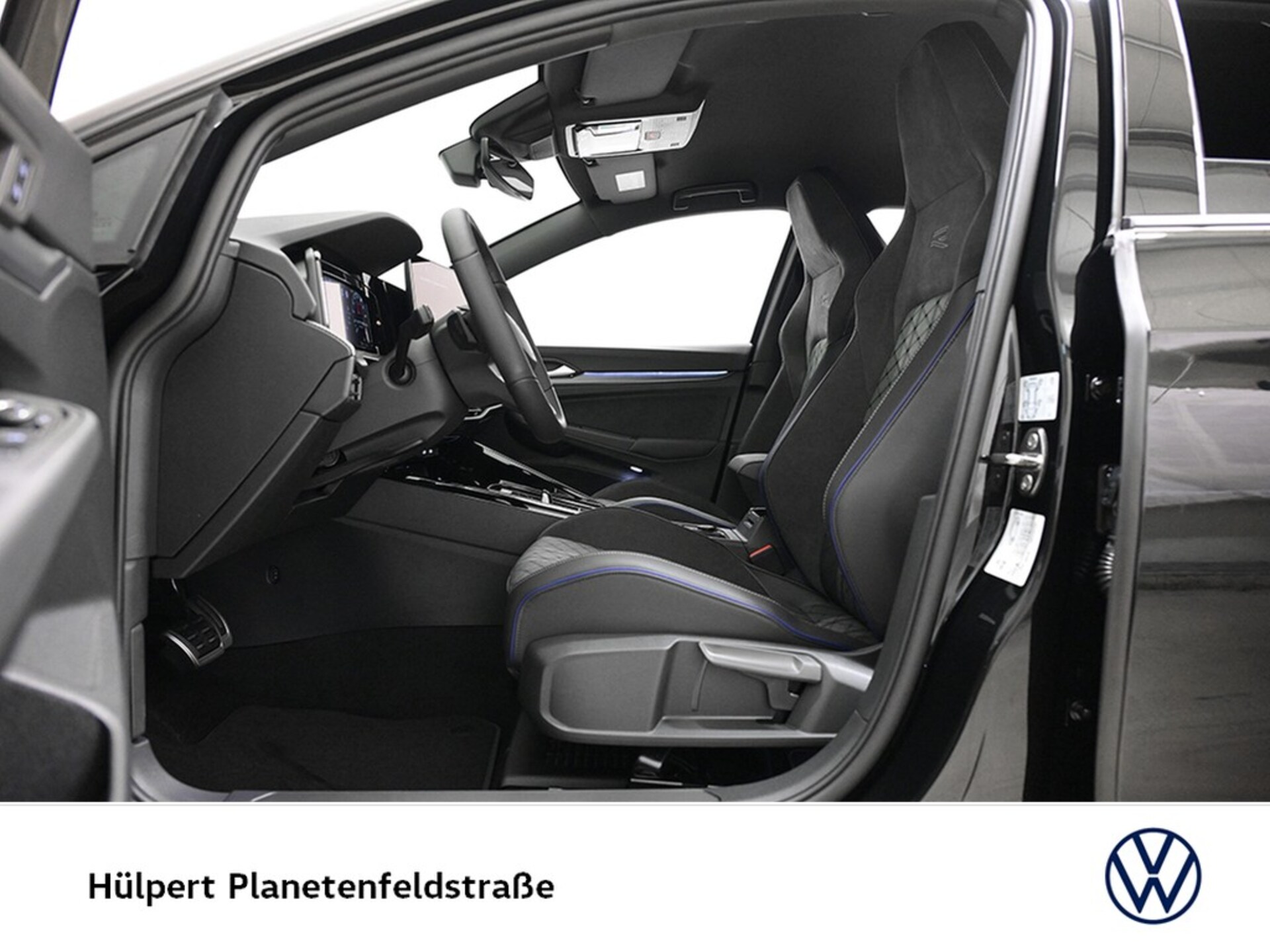 Volkswagen Golf R-Line