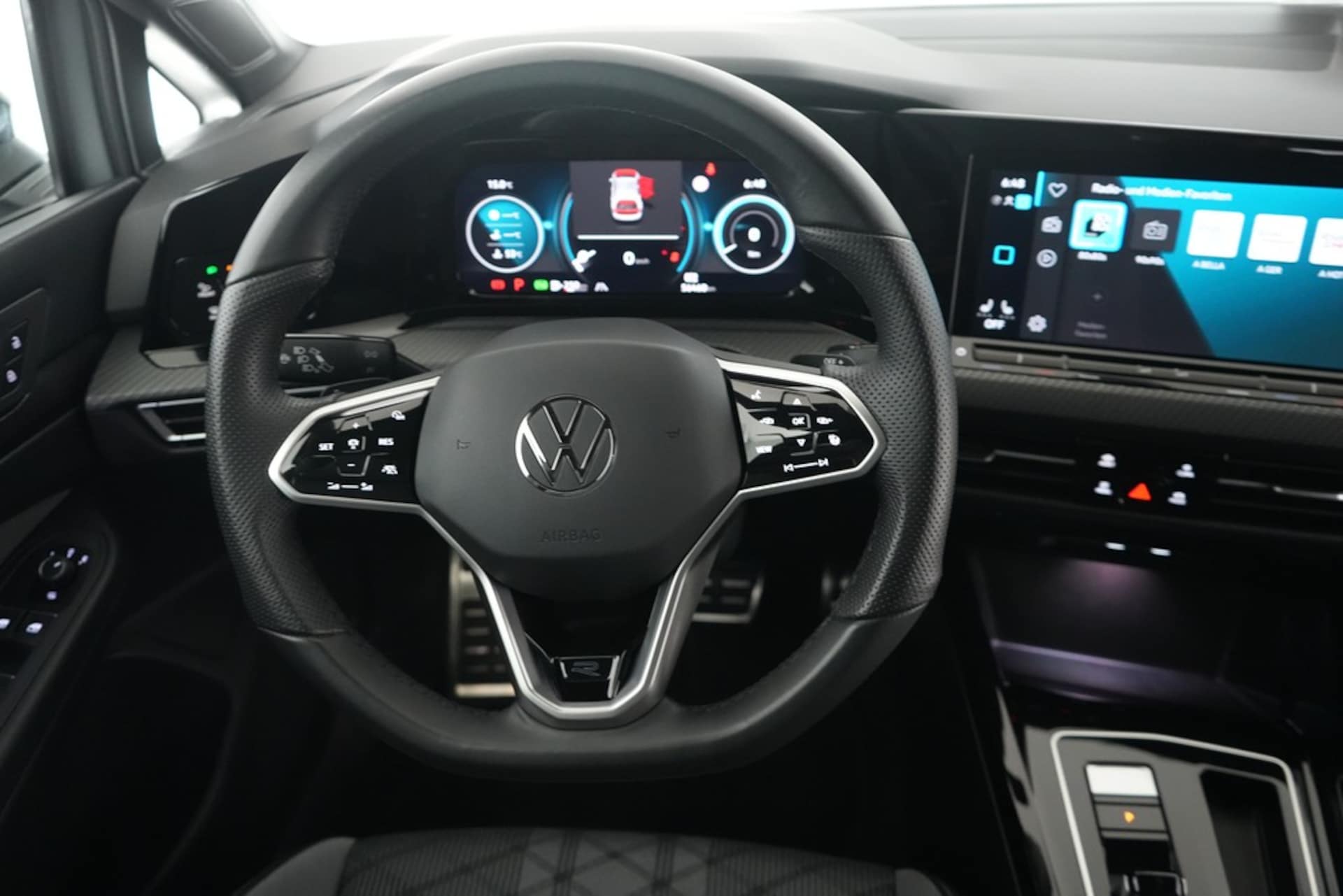 Volkswagen Golf R-Line