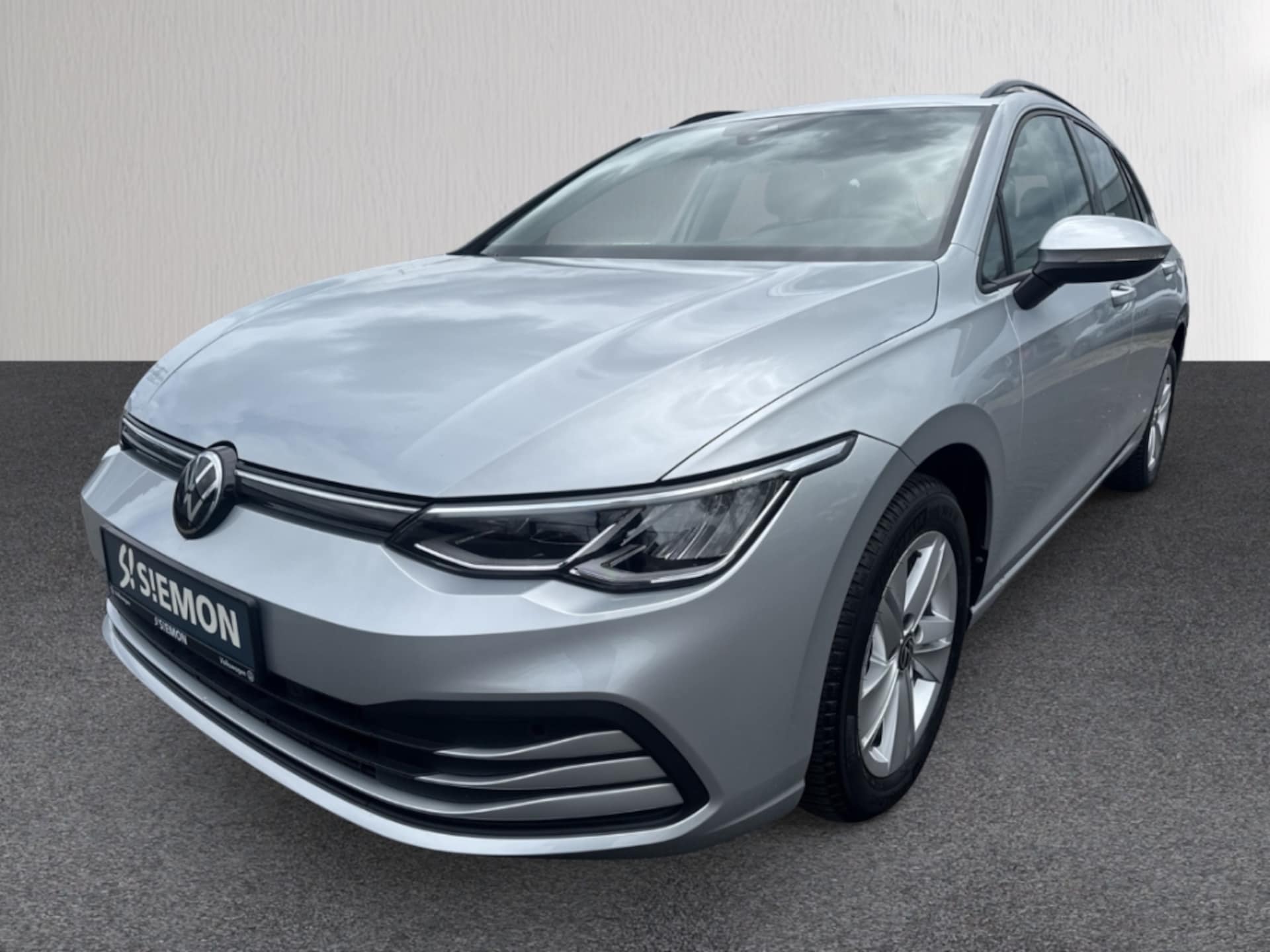 Volkswagen Golf Variant Life
