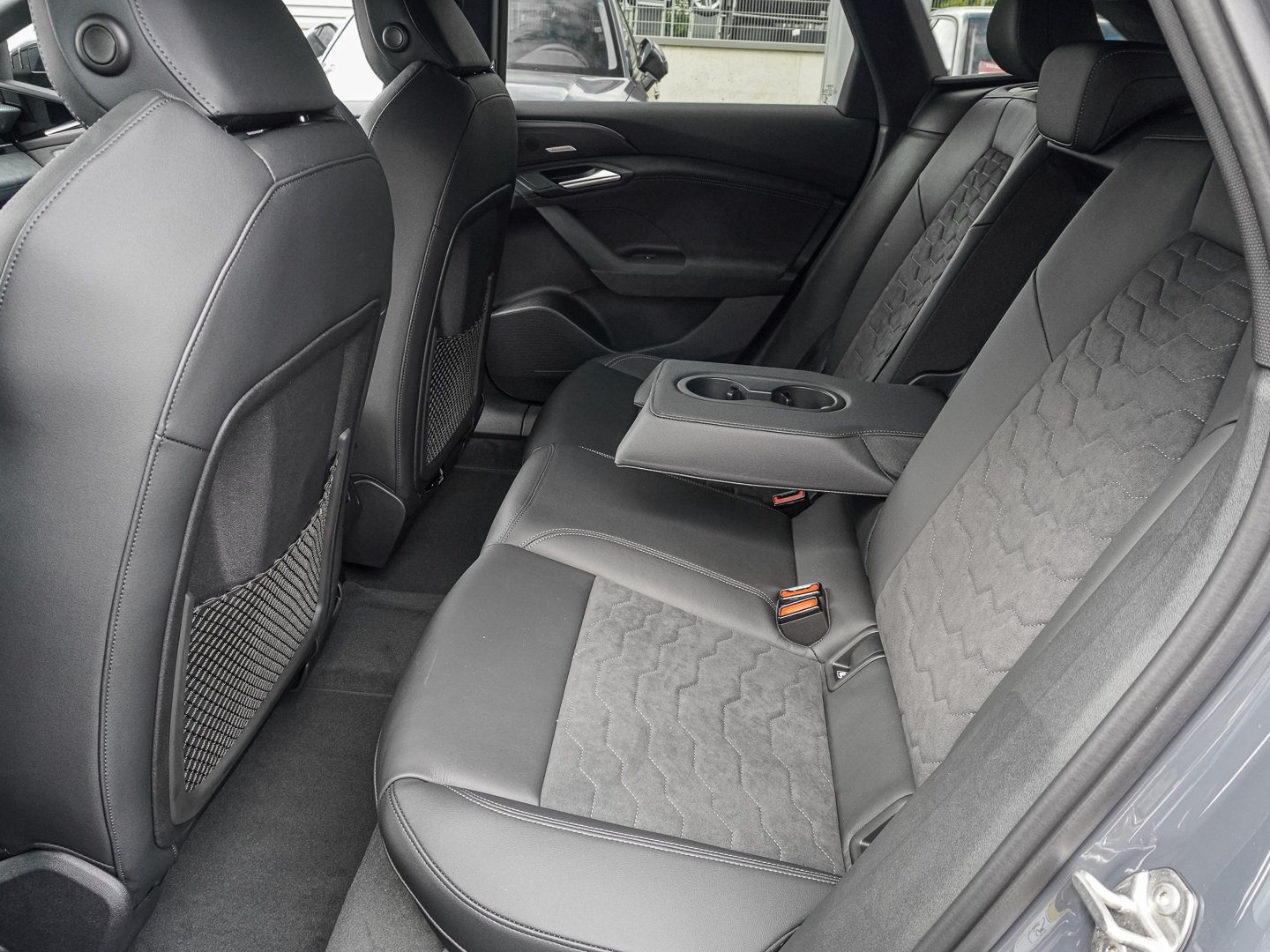 Bild über Audi A6 Avant e-tron S line business e-tron quattro 315 kW - für weitere Informationen kontaktieren Sie den Audi Partner